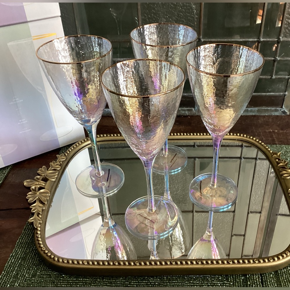 Anthropologie Zaza hand blown 24k Gold irradecent Wine Glasses, Set of 4 NIB